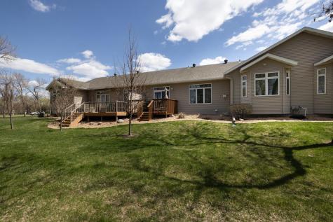 3260 40th Avenue S Fargo ND 58104