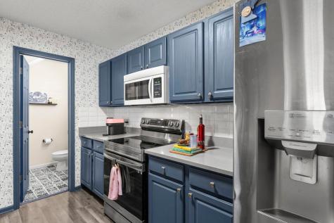 6292 158th Street W Apple Valley MN 55124