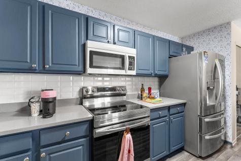 6292 158th Street W Apple Valley MN 55124