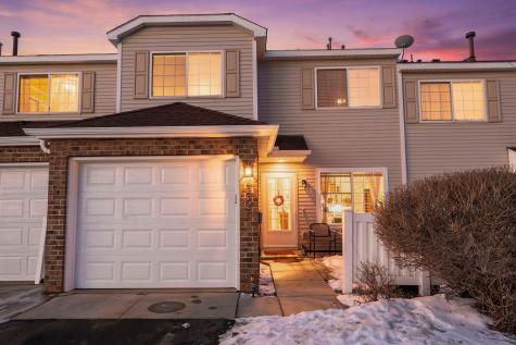 6292 158th Street W Apple Valley MN 55124