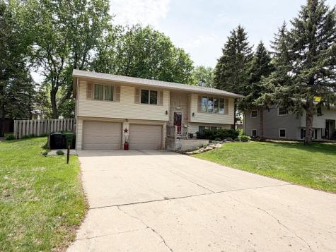 1925 Driftwood Avenue Worthington MN 56187