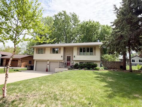 1925 Driftwood Avenue Worthington MN 56187