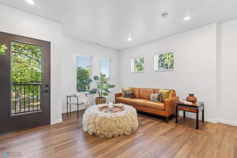 502 8th Street S Fargo ND 58103