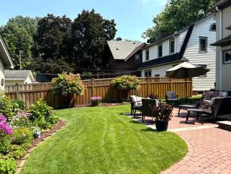 1847 Sargent Avenue Saint Paul MN 55105