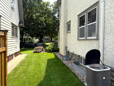 1847 Sargent Avenue Saint Paul MN 55105