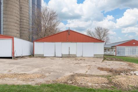 235 390th Avenue Janesville MN 56048