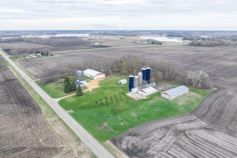 235 390th Avenue Janesville MN 56048