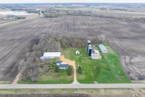 235 390th Avenue Janesville MN 56048