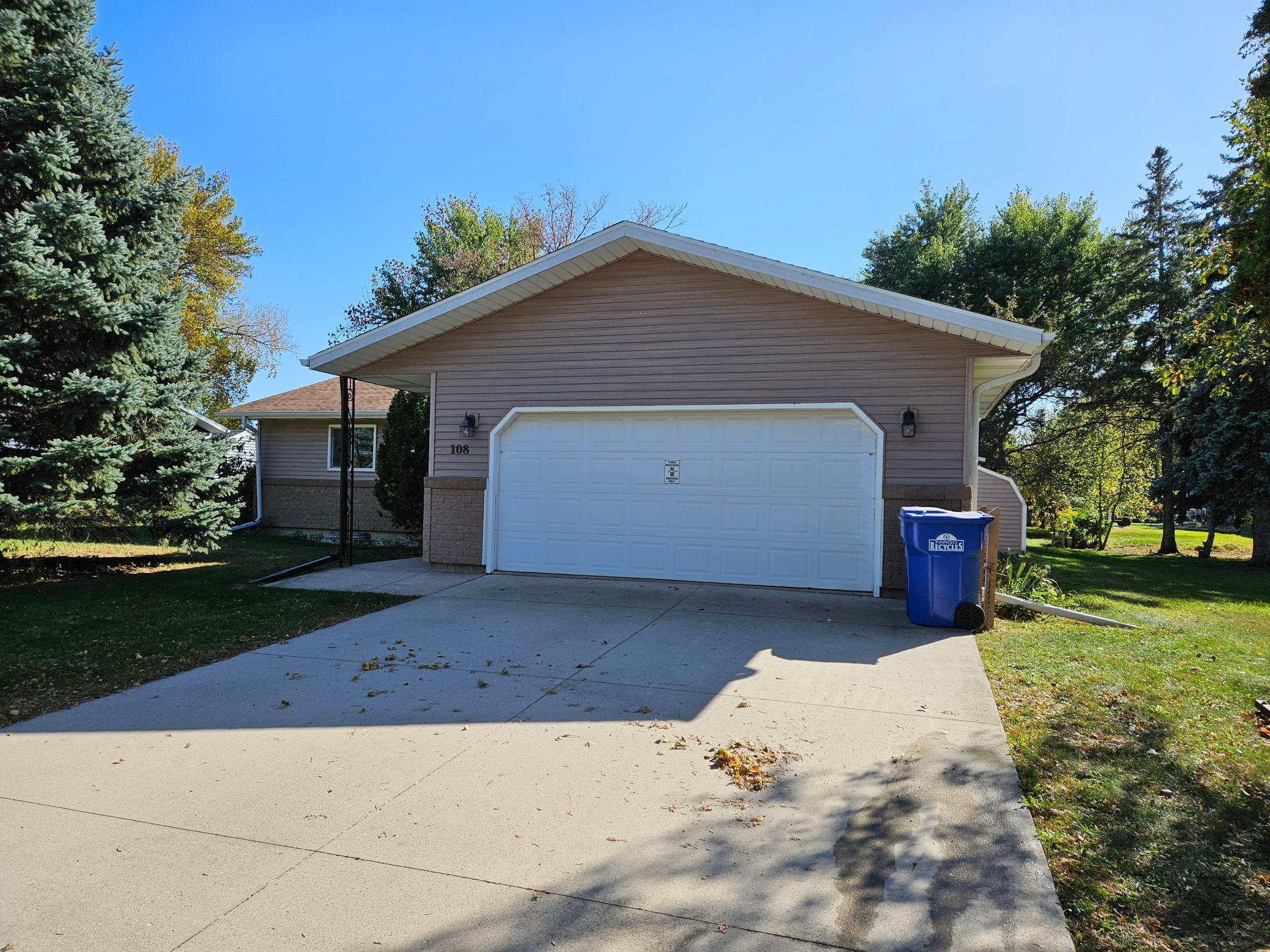 108 32nd Avenue N Fargo ND 58102