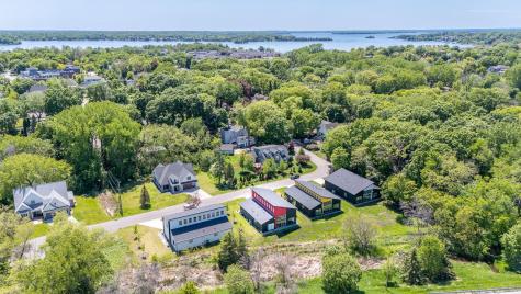 1021 Gardner Street E Wayzata MN 55391