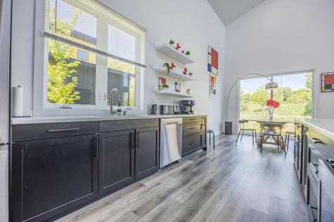 1021 Gardner Street E Wayzata MN 55391