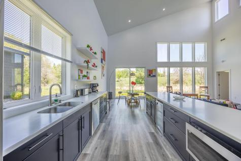 1021 Gardner Street E Wayzata MN 55391