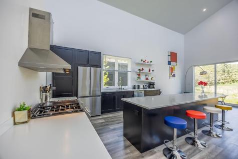 1021 Gardner Street E Wayzata MN 55391