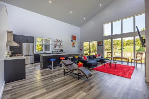 1021 Gardner Street E Wayzata MN 55391