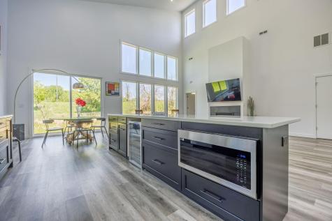 1021 Gardner Street E Wayzata MN 55391