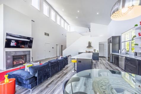 1021 Gardner Street E Wayzata MN 55391