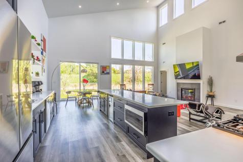 1021 Gardner Street E Wayzata MN 55391