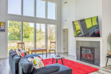 1021 Gardner Street E Wayzata MN 55391
