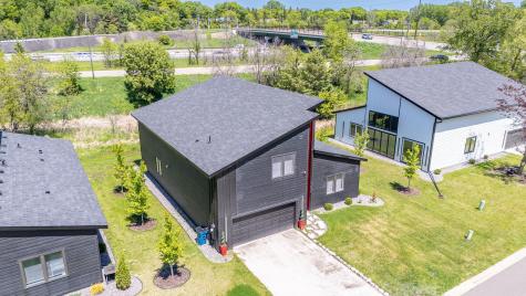 1021 Gardner Street E Wayzata MN 55391