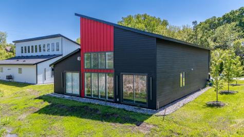 1021 Gardner Street E Wayzata MN 55391