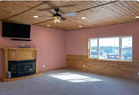 316 Buckwheat Avenue Windom MN 56101