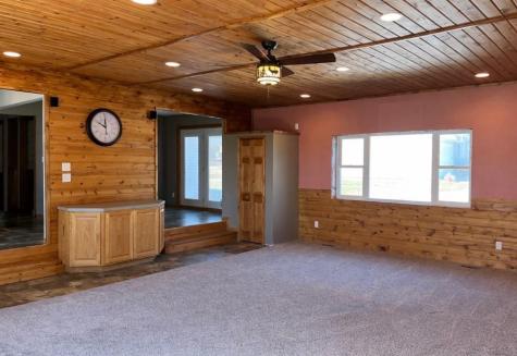 316 Buckwheat Avenue Windom MN 56101
