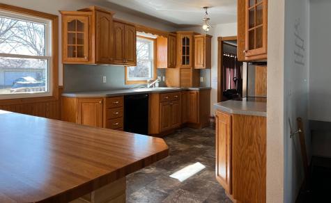 316 Buckwheat Avenue Windom MN 56101