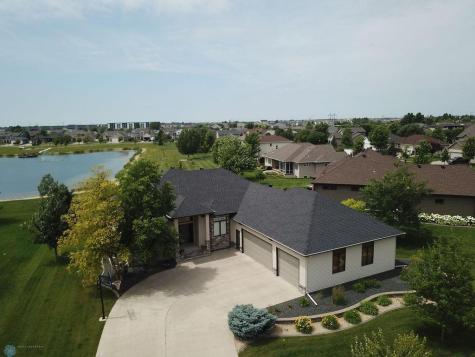 4703 Woodhaven Street S Fargo ND 58104