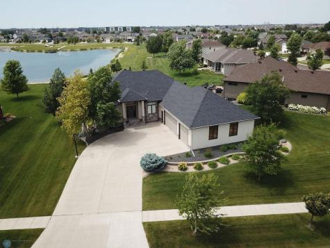 4703 Woodhaven Street S Fargo ND 58104