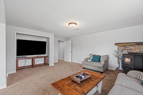 9270 261st Avenue NW Zimmerman MN 55398
