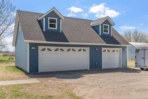 9270 261st Avenue NW Zimmerman MN 55398
