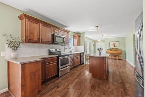 9270 261st Avenue NW Zimmerman MN 55398