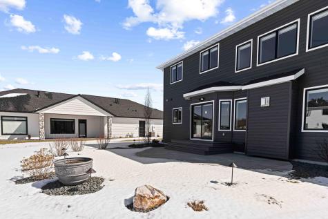 324 25th Avenue E West Fargo ND 58078