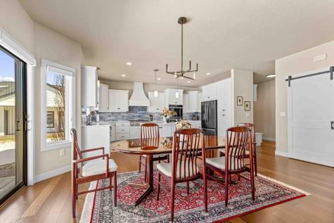 324 25th Avenue E West Fargo ND 58078