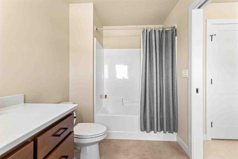 324 25th Avenue E West Fargo ND 58078