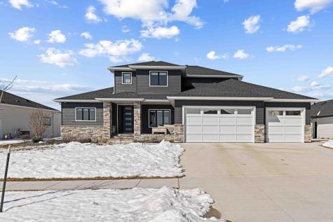 324 25th Avenue E West Fargo ND 58078