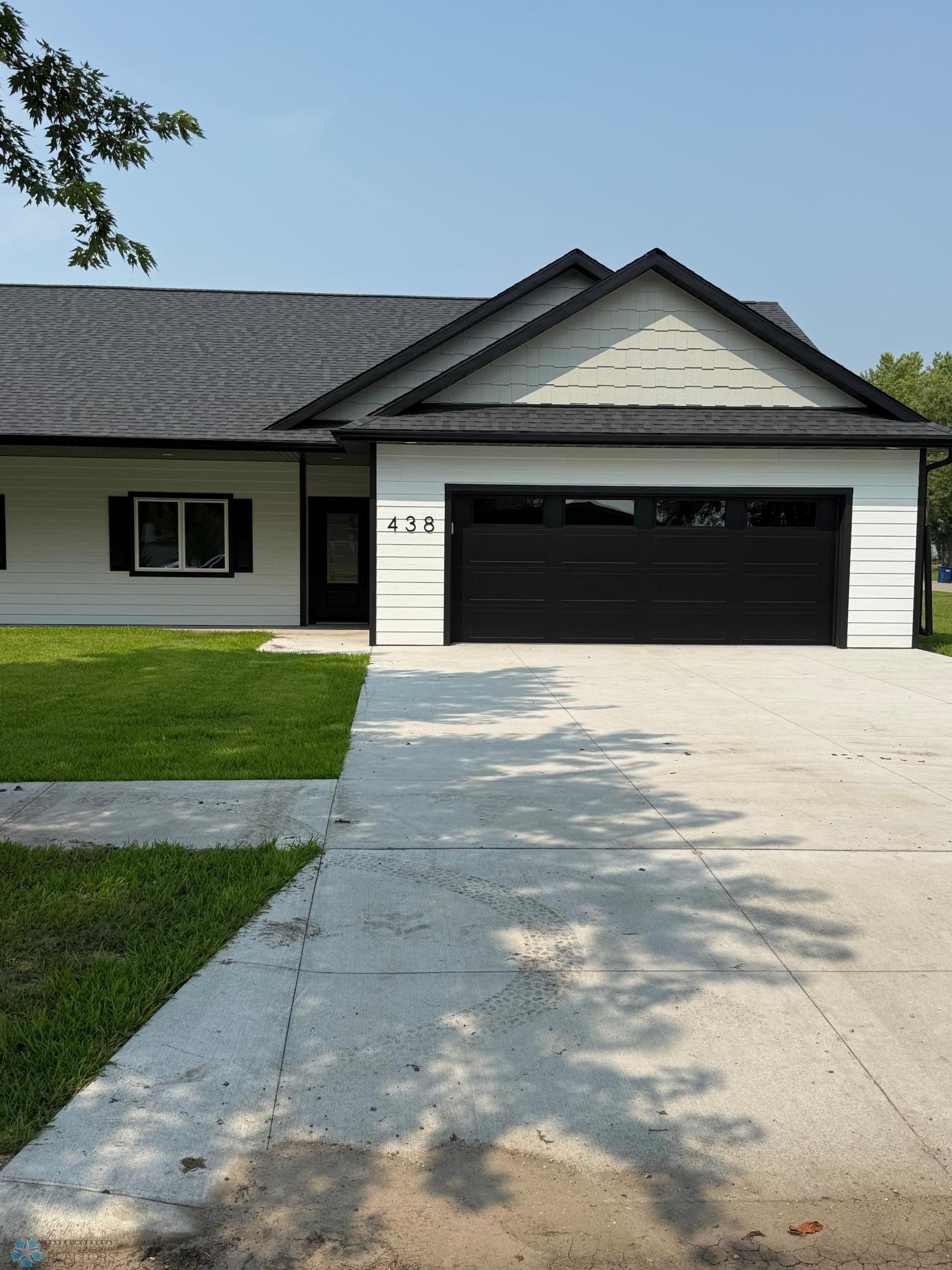 438 4th Street Wyndmere ND 58081