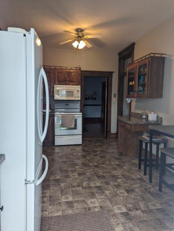 107 7th Avenue W Lisbon ND 58054