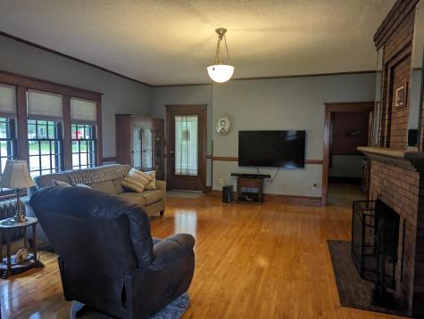 107 7th Avenue W Lisbon ND 58054