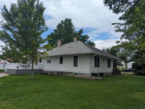 107 7th Avenue W Lisbon ND 58054