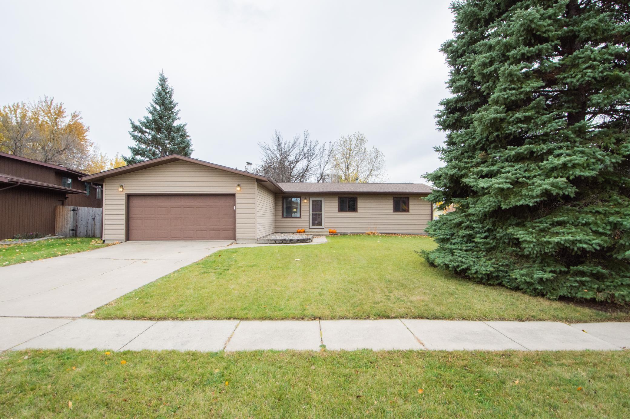 719 5th Avenue W West Fargo ND 58078
