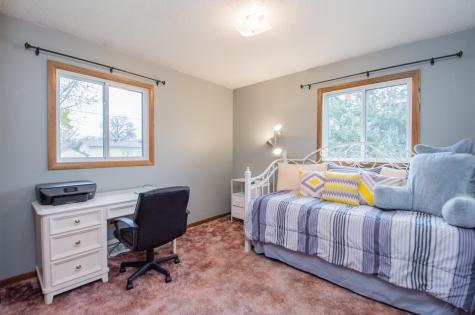 719 5th Avenue W West Fargo ND 58078