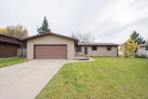 719 5th Avenue W West Fargo ND 58078