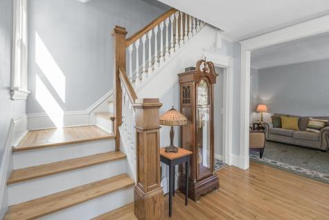 1737 Hague Avenue Saint Paul MN 55104