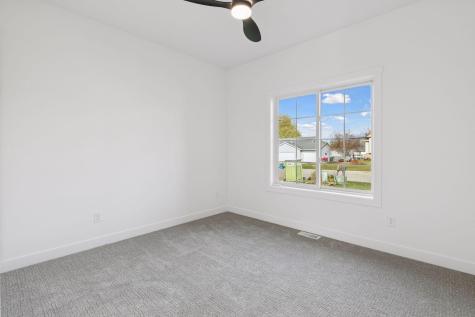 802 Dutton Drive Ellendale MN 56026