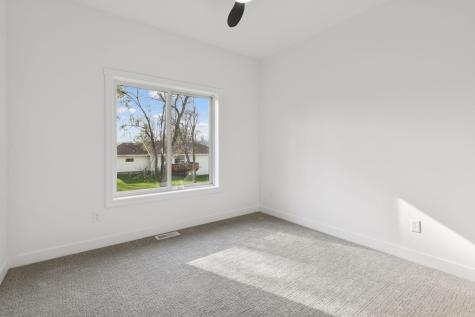 802 Dutton Drive Ellendale MN 56026