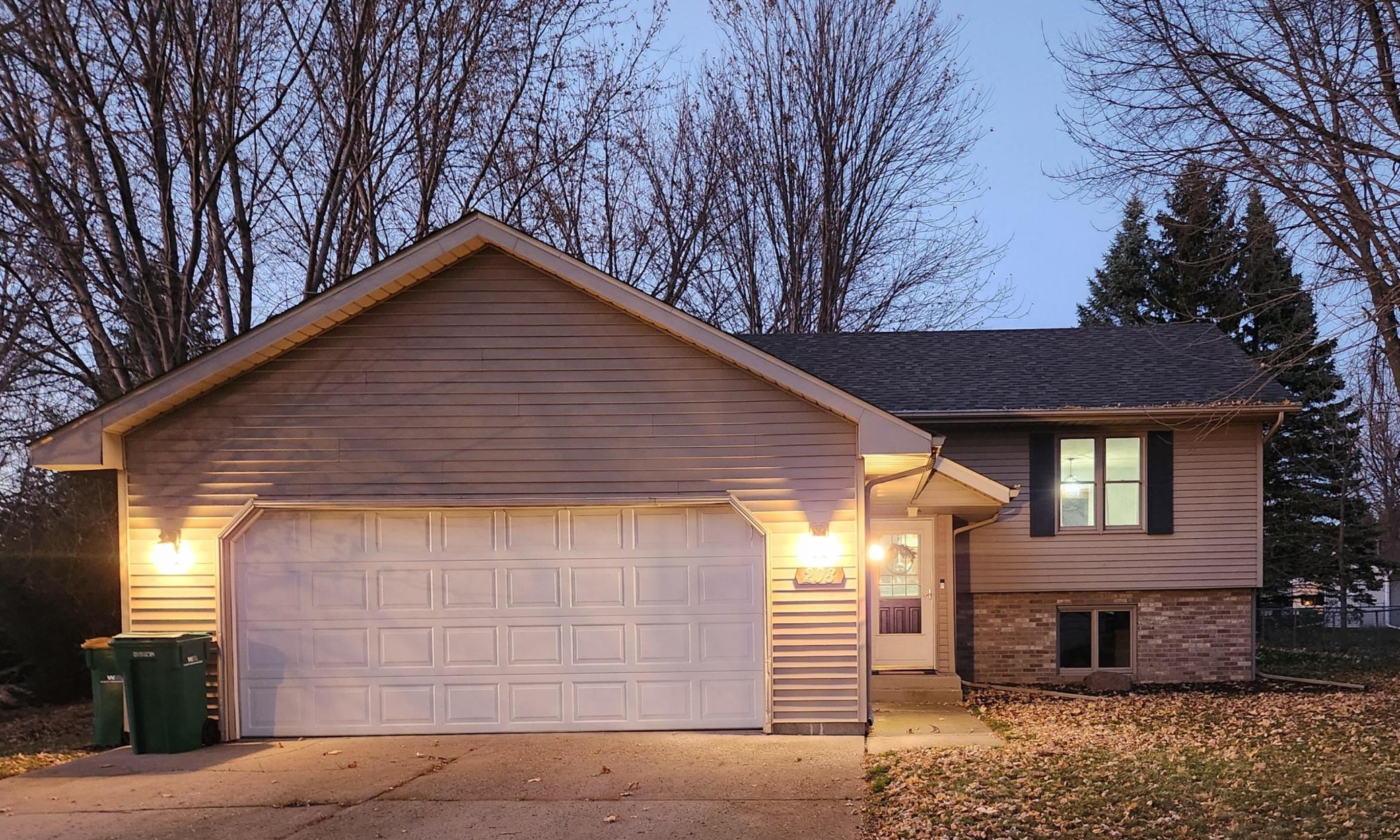 208 Holly Lane Janesville MN 56048