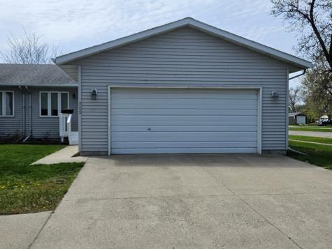 323 3RD Avenue S Wahpeton ND 58075