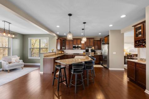 10834 Knollwood Court Woodbury MN 55129