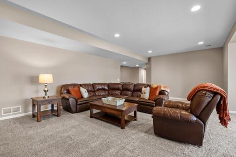 10834 Knollwood Court Woodbury MN 55129